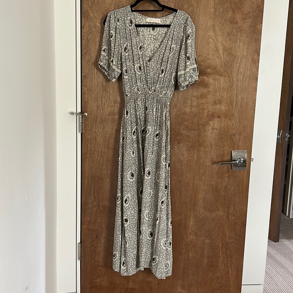 Natalie Martin Gray Floral Maxi Dress